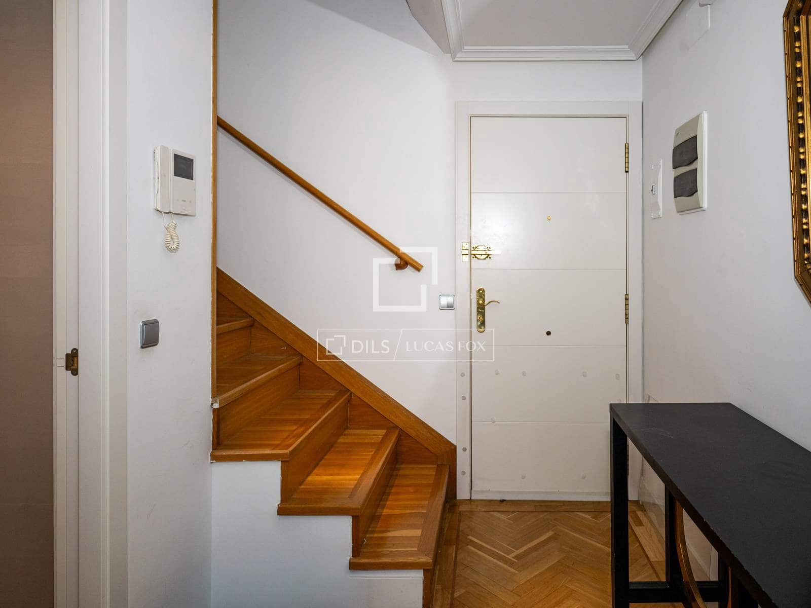3 Zimmer Penthouse zu vermieten in Madrid Stadt mit Pool Garage - 3.600 € (Ref: 9944331)