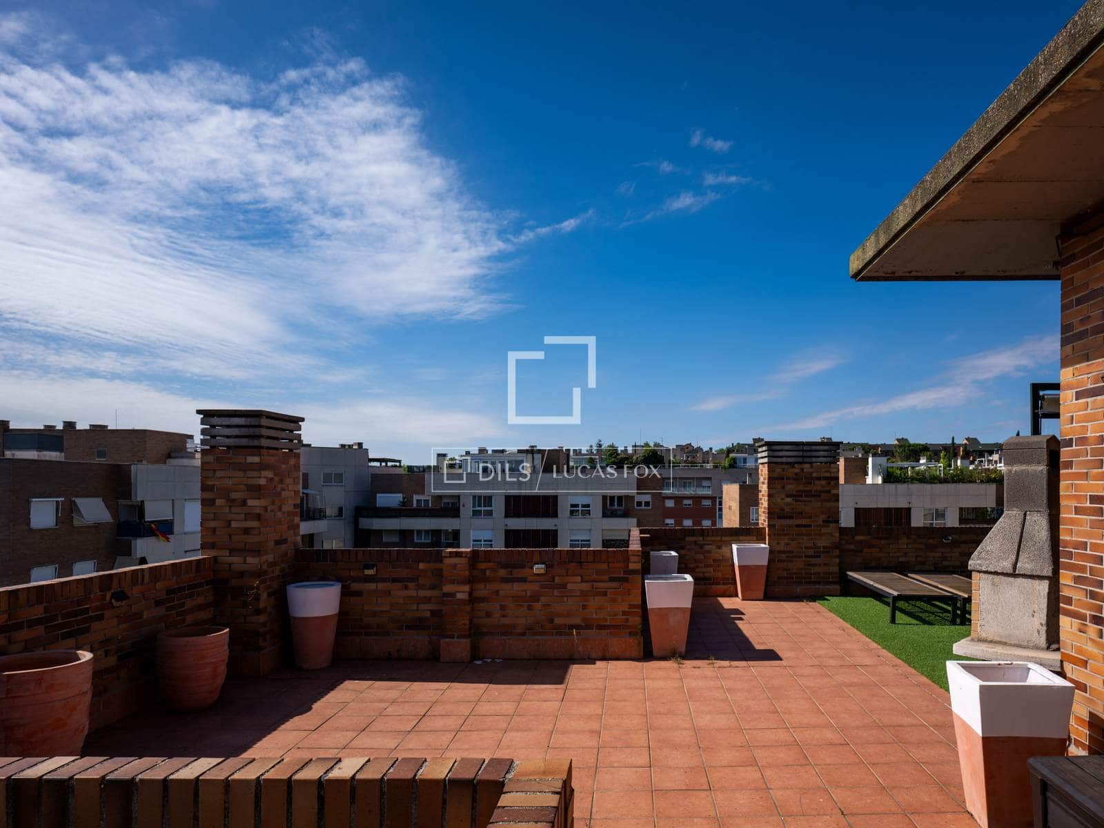 3 Zimmer Penthouse zu vermieten in Madrid Stadt mit Pool Garage - 3.600 € (Ref: 9944331)