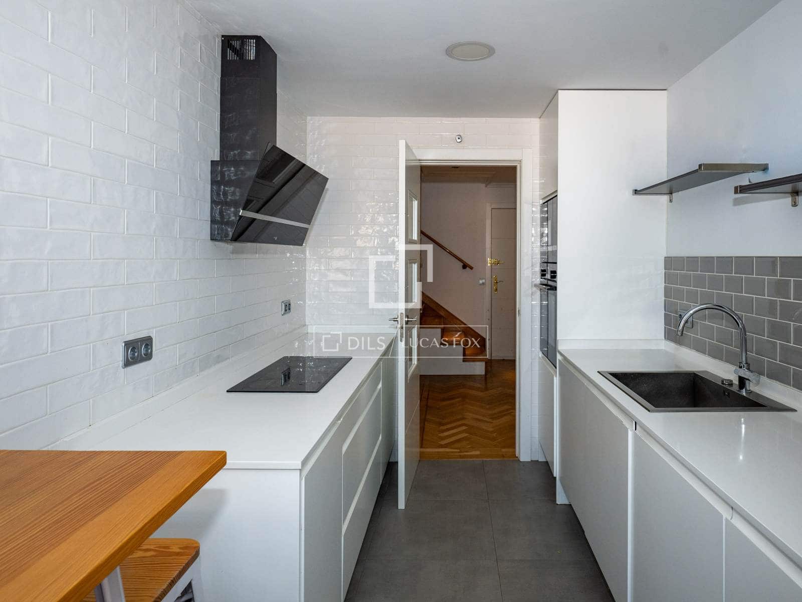 3 Zimmer Penthouse zu vermieten in Madrid Stadt mit Pool Garage - 3.600 € (Ref: 9944331)