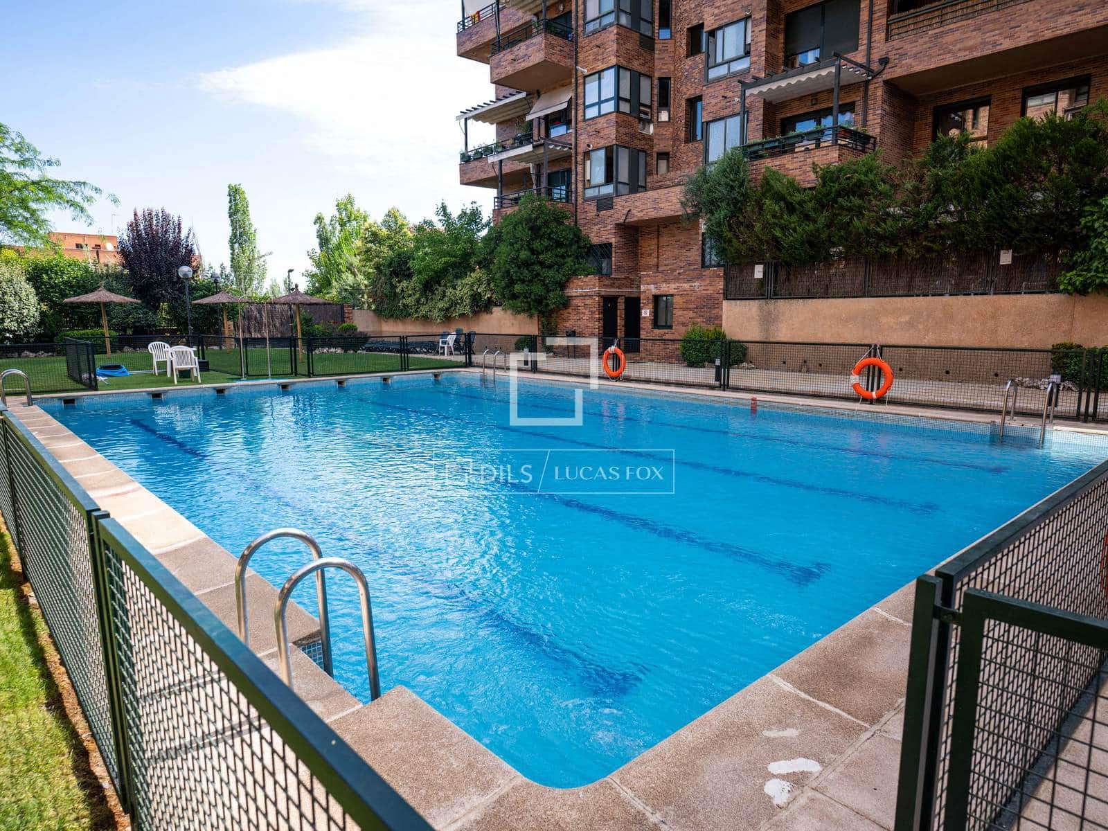 3 Zimmer Penthouse zu vermieten in Madrid Stadt mit Pool Garage - 3.600 € (Ref: 9944331)