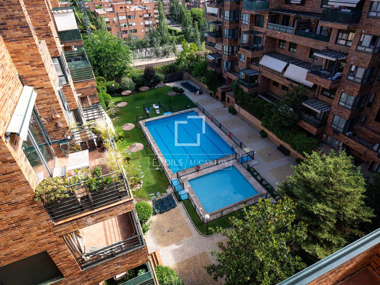 3 Zimmer Penthouse zu vermieten in Madrid Stadt mit Pool Garage - 3.600 € (Ref: 9944331)