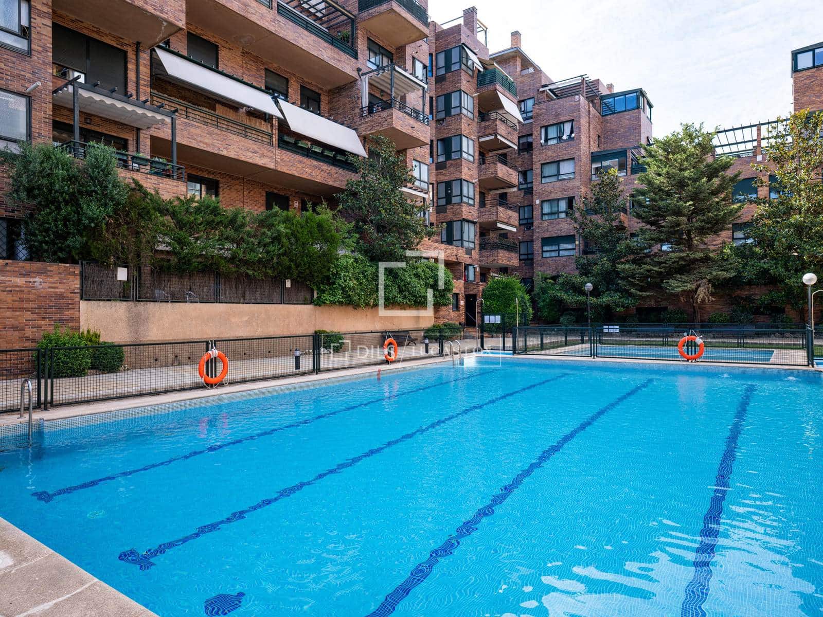 3 Zimmer Penthouse zu vermieten in Madrid Stadt mit Pool Garage - 3.600 € (Ref: 9944331)