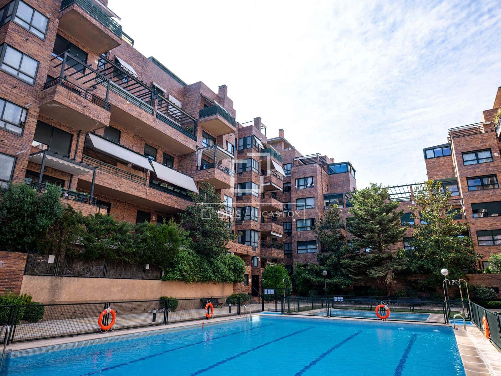 3 Zimmer Penthouse zu vermieten in Madrid Stadt mit Pool Garage - 3.600 € (Ref: 9944331)