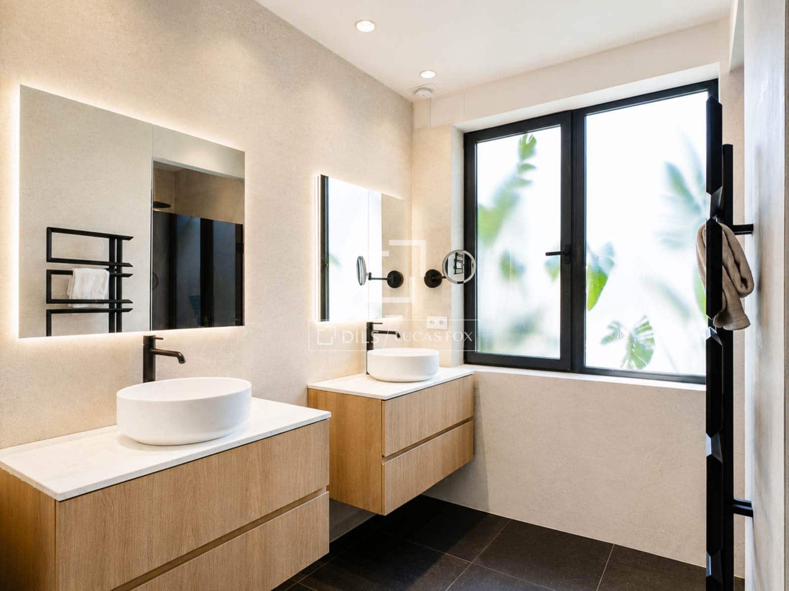 6 soveværelse Villa til salg i Barcelona by med swimmingpool - € 2.650.000 (Ref: 9944427)