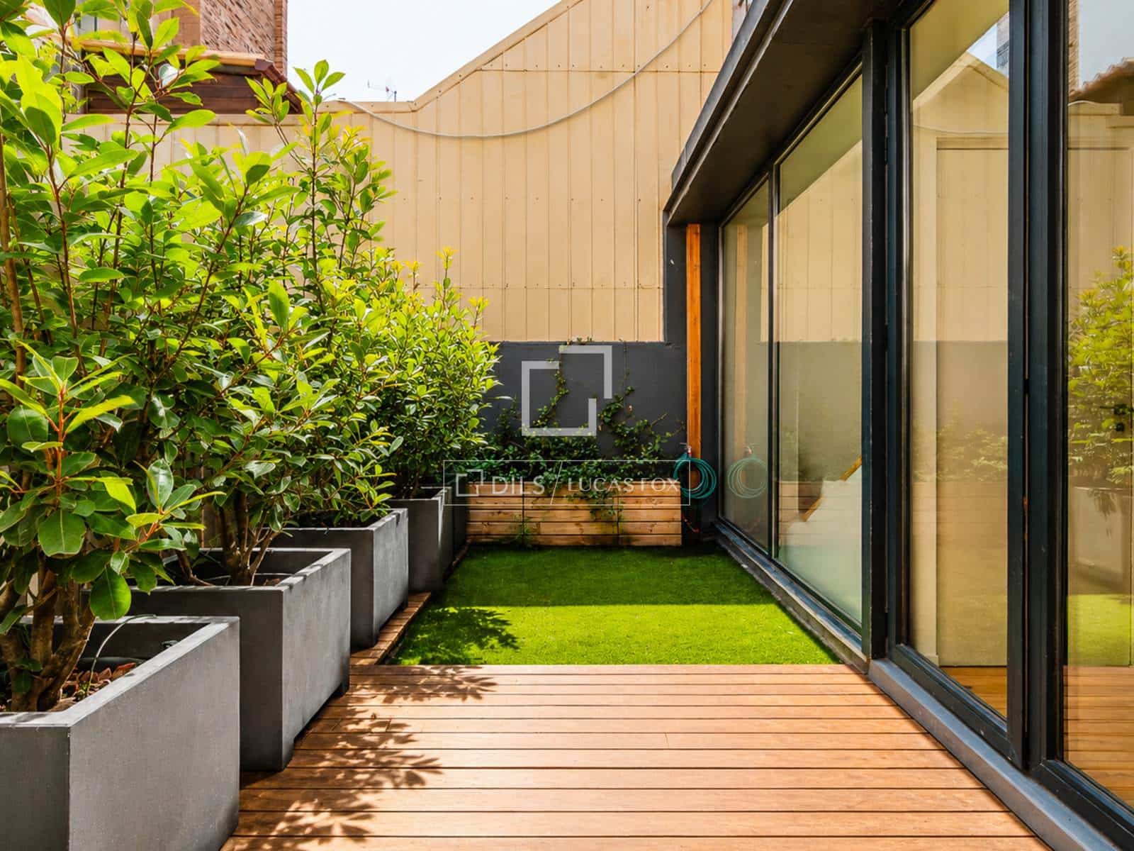 6 soveværelse Villa til salg i Barcelona by med swimmingpool - € 2.650.000 (Ref: 9944427)