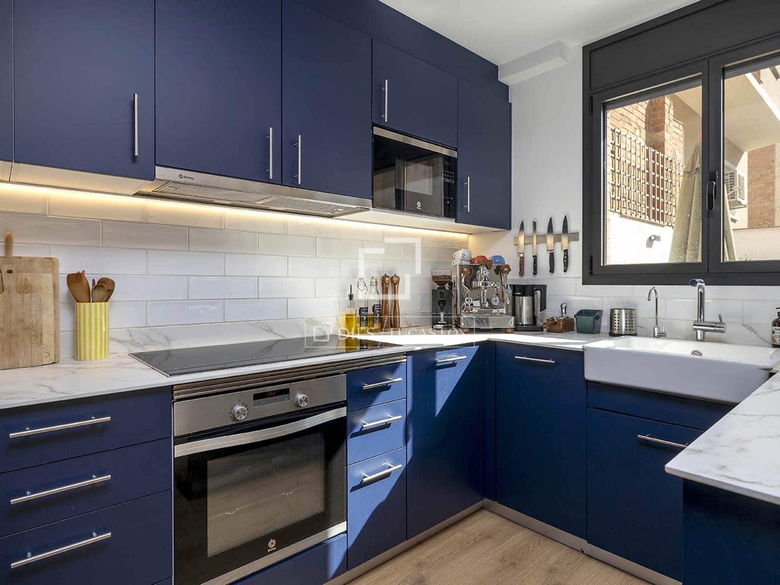 3 soveværelse Lejlighed til salg i Barcelona by - € 585.000 (Ref: 9944429)