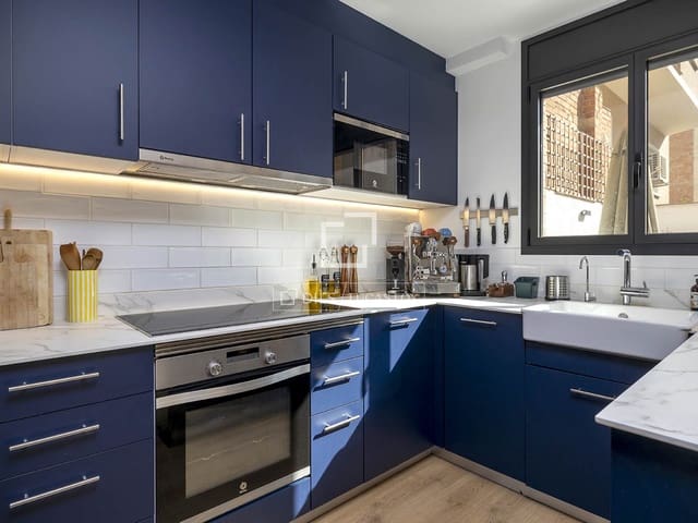 3 soveværelse Lejlighed til salg i Barcelona by - € 585.000 (Ref: 9944429)
