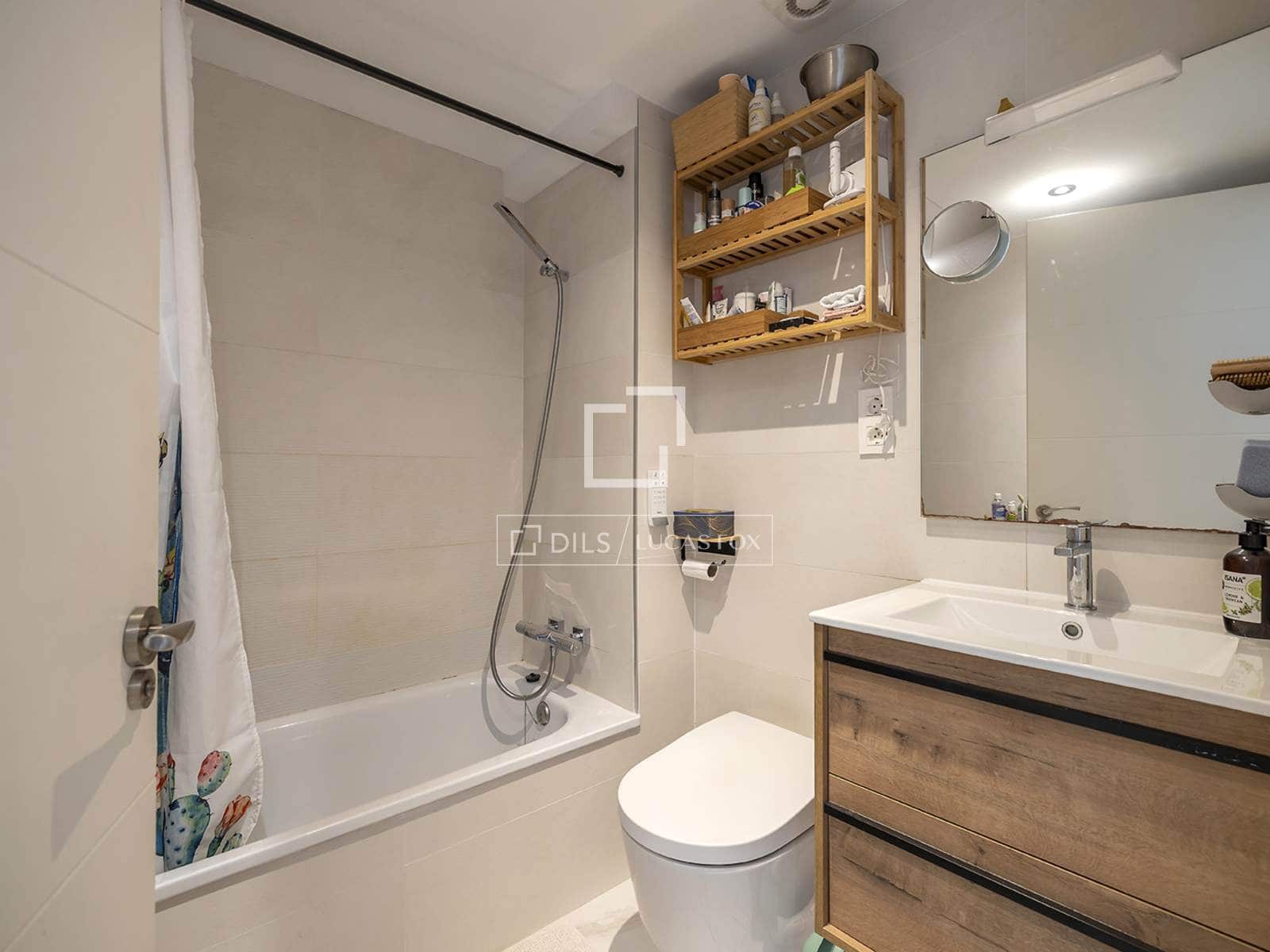 3 soveværelse Lejlighed til salg i Barcelona by - € 585.000 (Ref: 9944429)