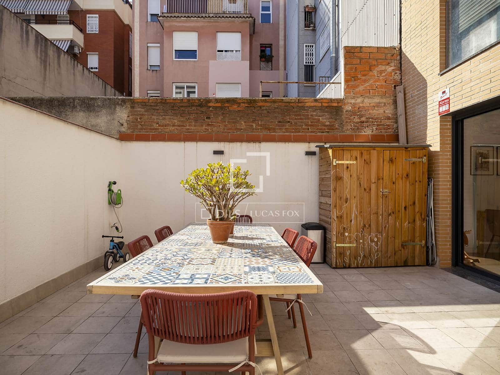 3 soveværelse Lejlighed til salg i Barcelona by - € 585.000 (Ref: 9944429)