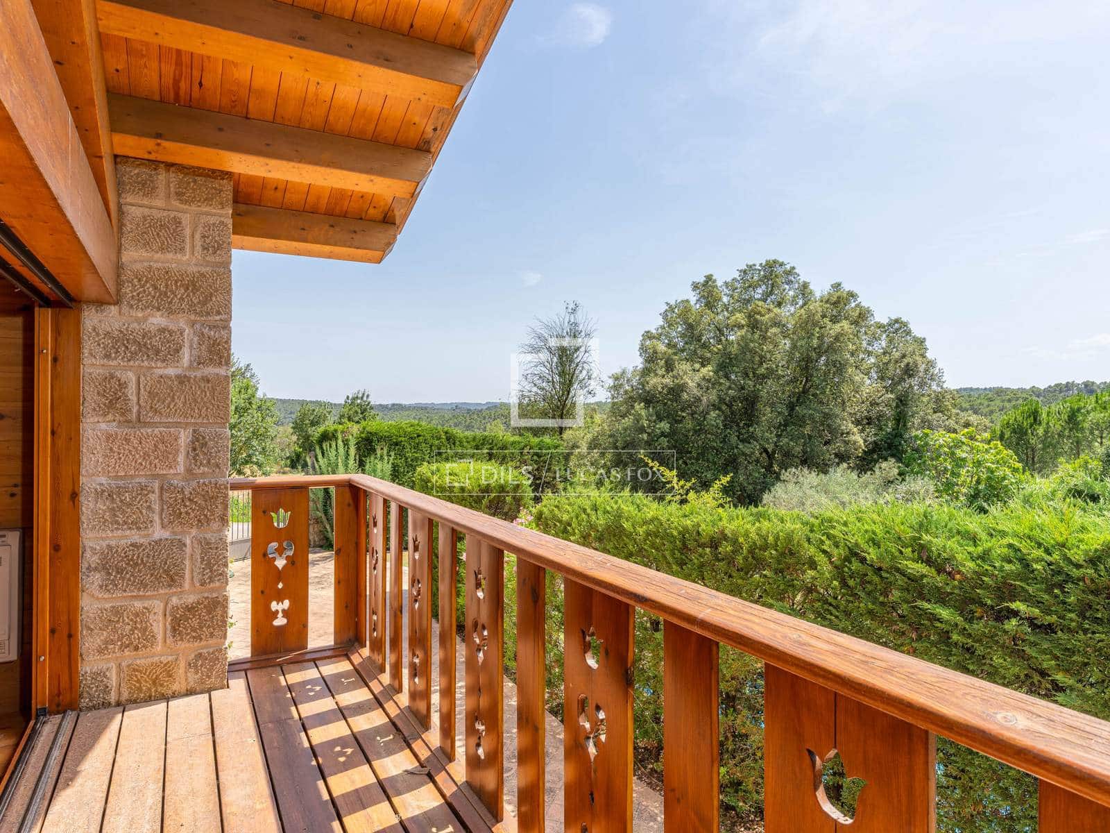 7 soverom Finca/Herregård til salgs i Cabanelles med svømmebasseng garasje - € 1 650 000 (Ref: 9944661)