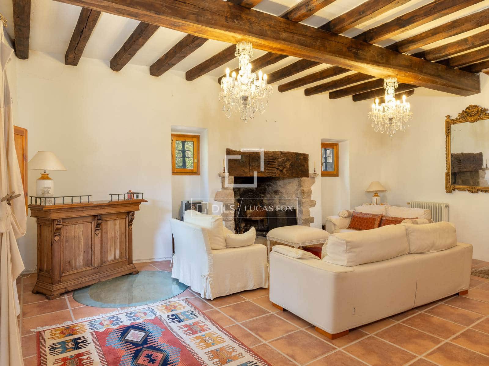 7 soverom Finca/Herregård til salgs i Cabanelles med svømmebasseng garasje - € 1 650 000 (Ref: 9944661)