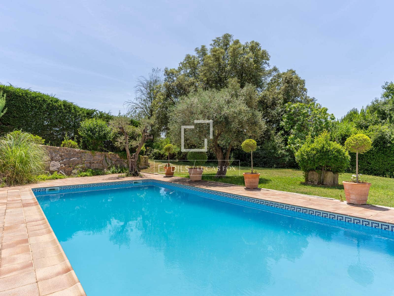 7 soverom Finca/Herregård til salgs i Cabanelles med svømmebasseng garasje - € 1 650 000 (Ref: 9944661)