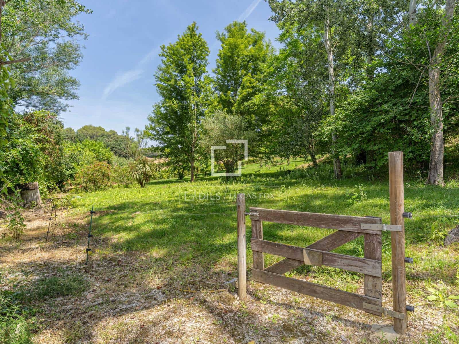 7 soverom Finca/Herregård til salgs i Cabanelles med svømmebasseng garasje - € 1 650 000 (Ref: 9944661)
