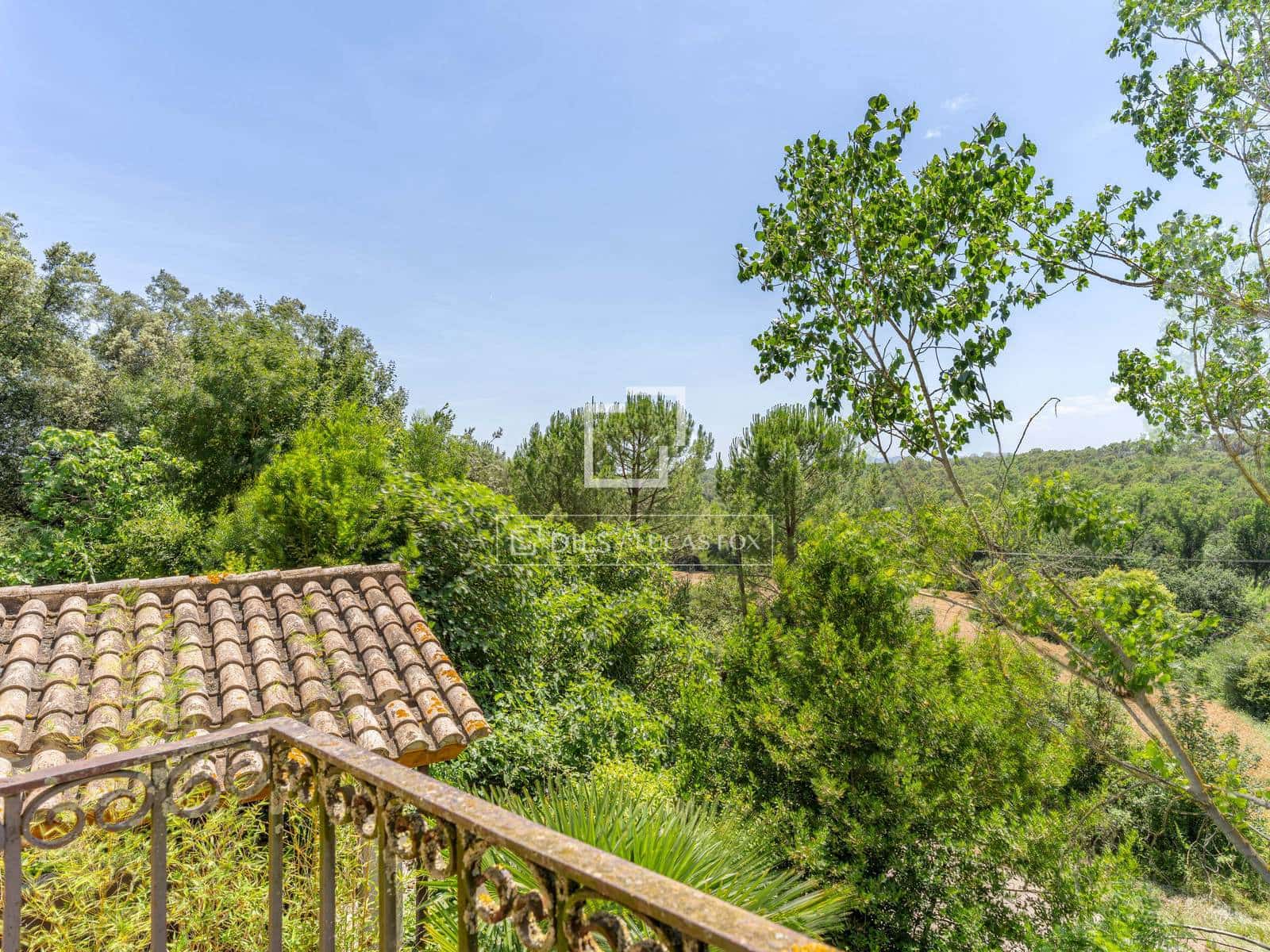 7 soverom Finca/Herregård til salgs i Cabanelles med svømmebasseng garasje - € 1 650 000 (Ref: 9944661)