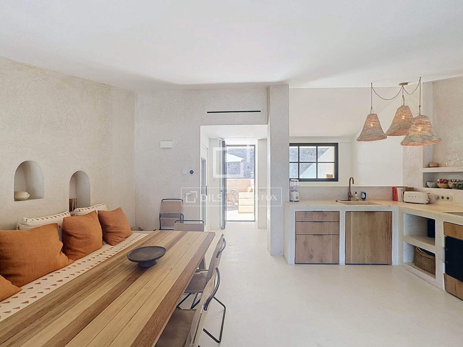 4 bedroom Villa for sale in Mahon / Mao with pool garage - € 1,750,000 (Ref: 9944662)
