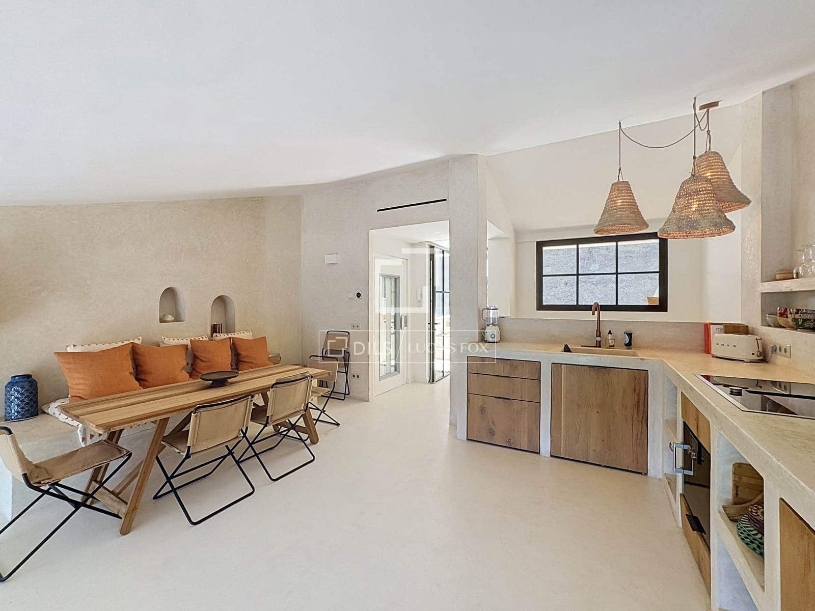 4 bedroom Villa for sale in Mahon / Mao with pool garage - € 1,750,000 (Ref: 9944662)