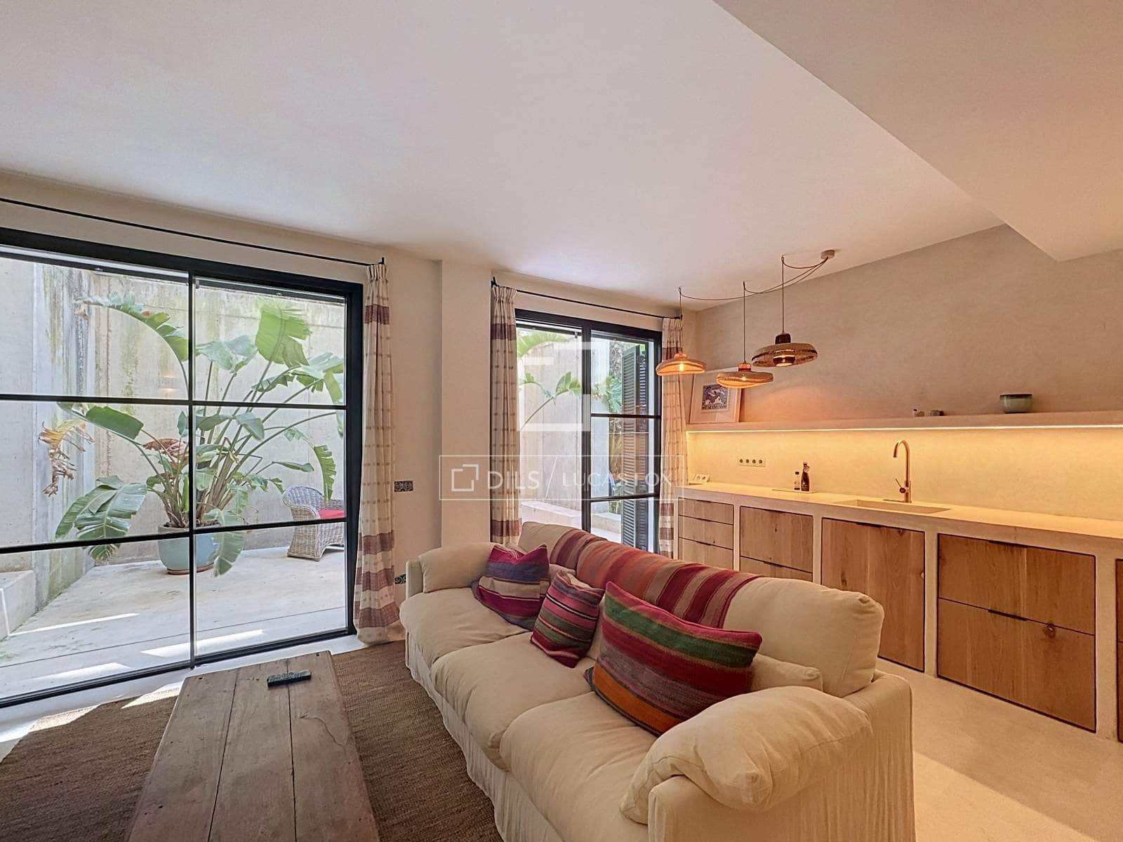 4 bedroom Villa for sale in Mahon / Mao with pool garage - € 1,750,000 (Ref: 9944662)