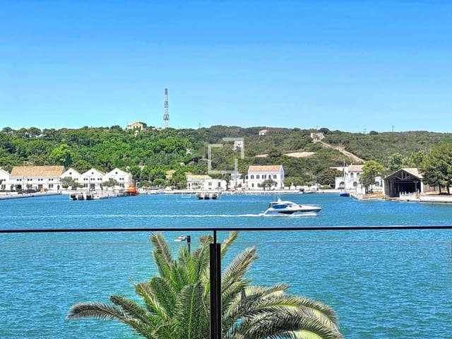 4 soveværelse Villa til salg i Mahón / Maó med swimmingpool garage - € 1.750.000 (Ref: 9944662)