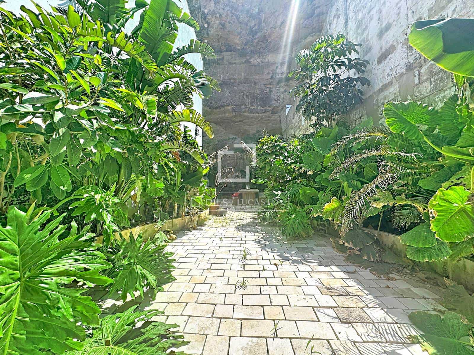 4 bedroom Villa for sale in Mahon / Mao with pool garage - € 1,750,000 (Ref: 9944662)