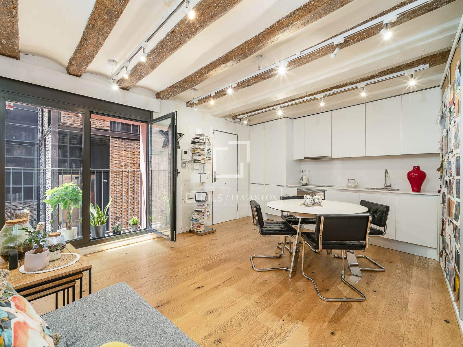 1 bedroom Apartment for sale in Barcelona city - € 365,000 (Ref: 9944833)