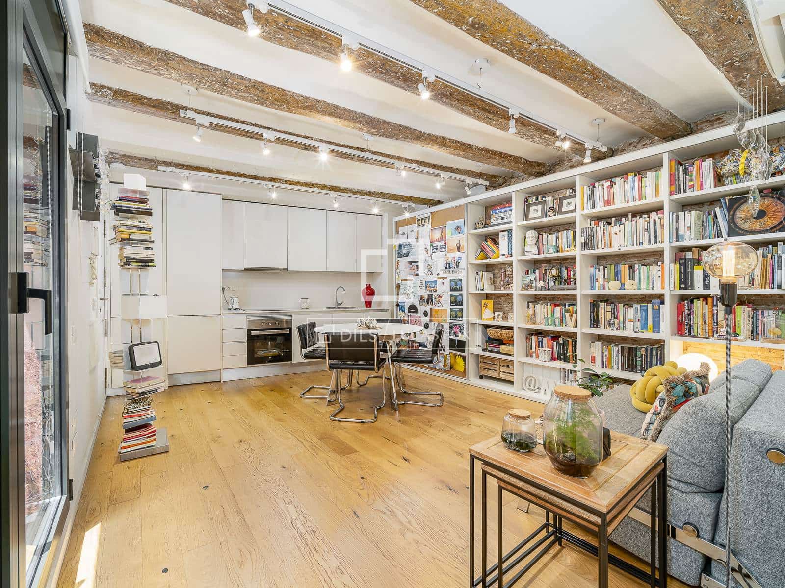 1 bedroom Apartment for sale in Barcelona city - € 365,000 (Ref: 9944833)