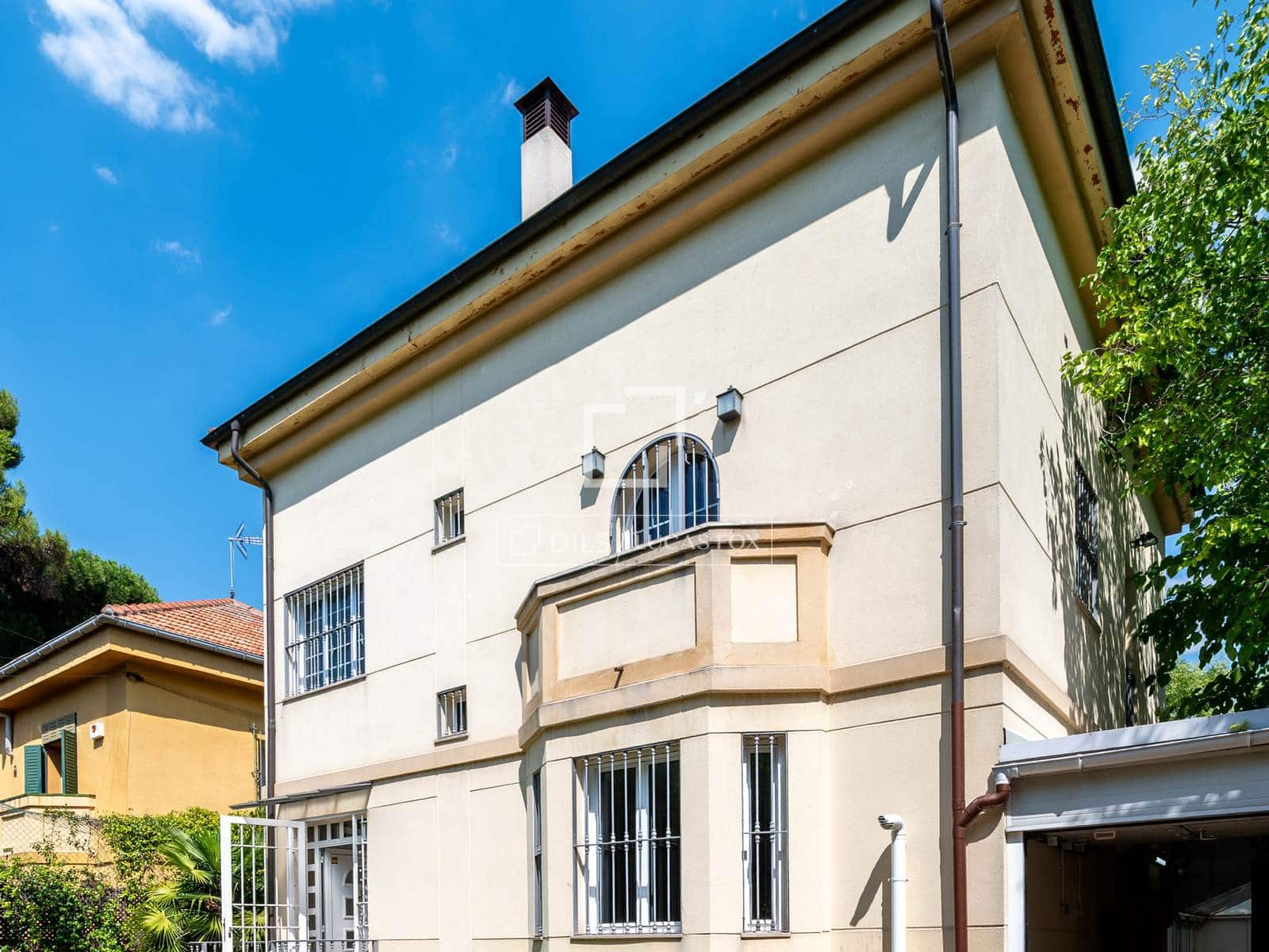 5 sovrum Villa till salu i Madrid stad med garage - 3 199 000 € (Ref: 9944834)