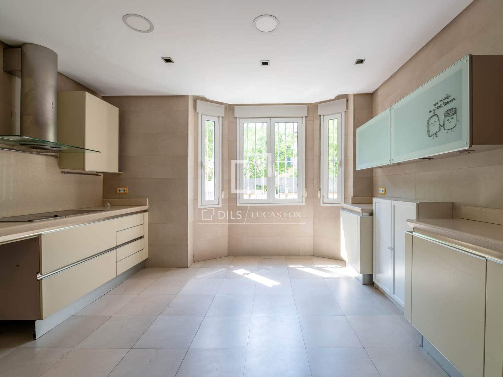 5 sovrum Villa till salu i Madrid stad med garage - 3 199 000 € (Ref: 9944834)