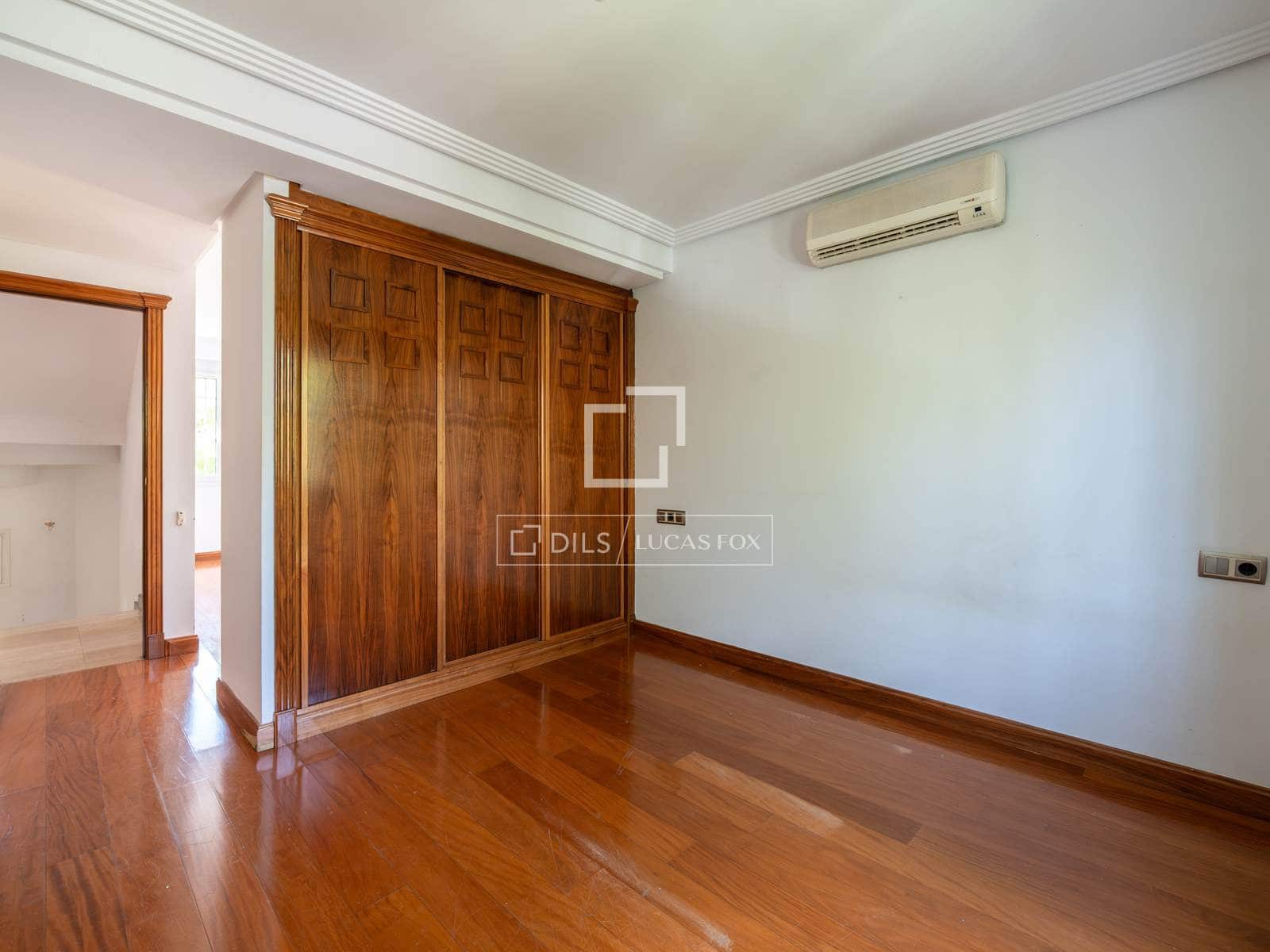 5 sovrum Villa till salu i Madrid stad med garage - 3 199 000 € (Ref: 9944834)