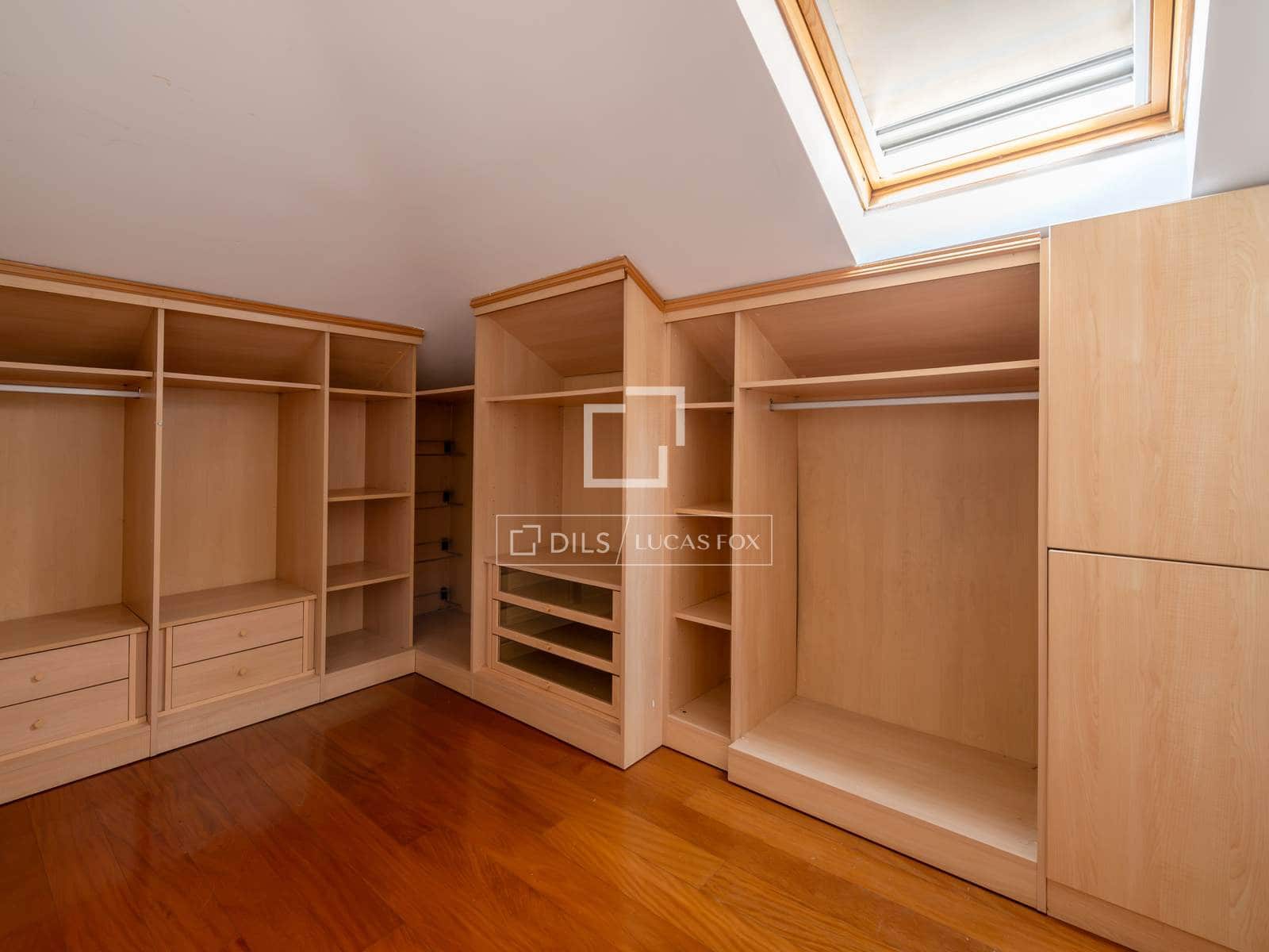 5 sovrum Villa till salu i Madrid stad med garage - 3 199 000 € (Ref: 9944834)