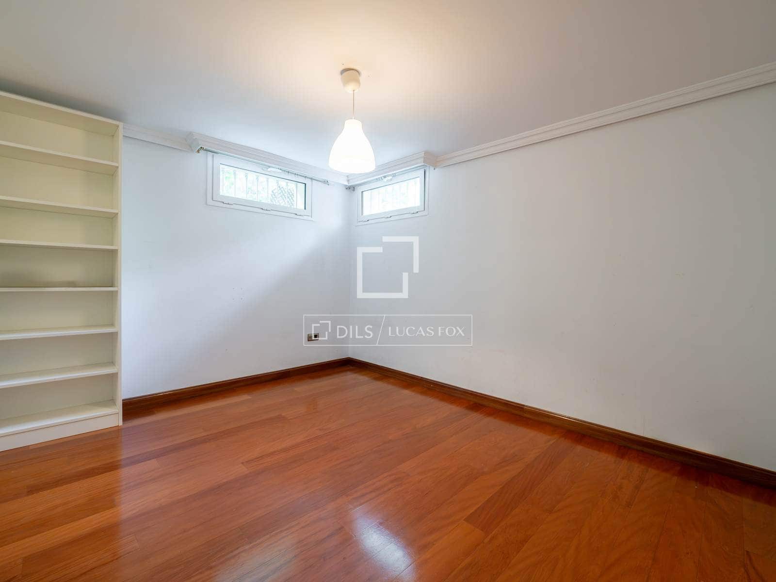 5 sovrum Villa till salu i Madrid stad med garage - 3 199 000 € (Ref: 9944834)