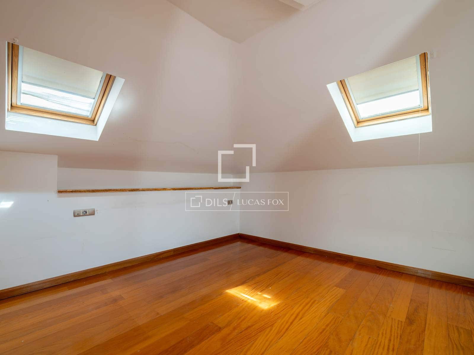 5 sovrum Villa till salu i Madrid stad med garage - 3 199 000 € (Ref: 9944834)