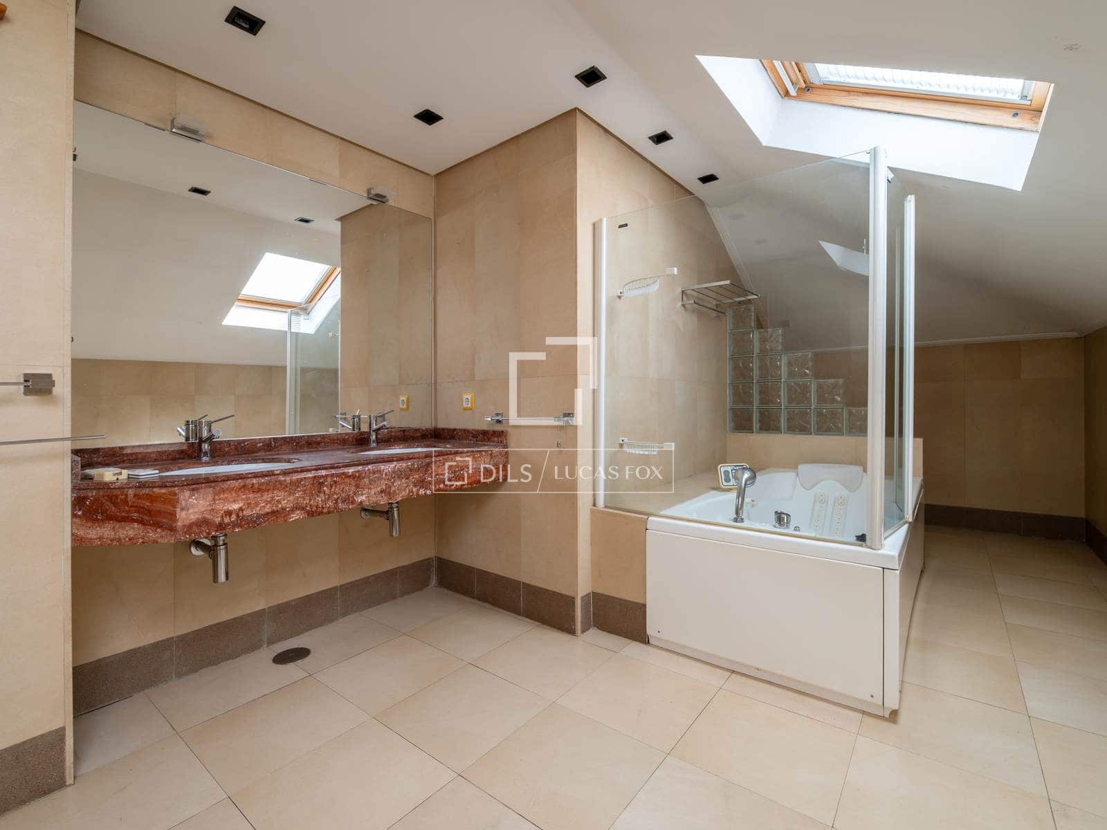 5 sovrum Villa till salu i Madrid stad med garage - 3 199 000 € (Ref: 9944834)
