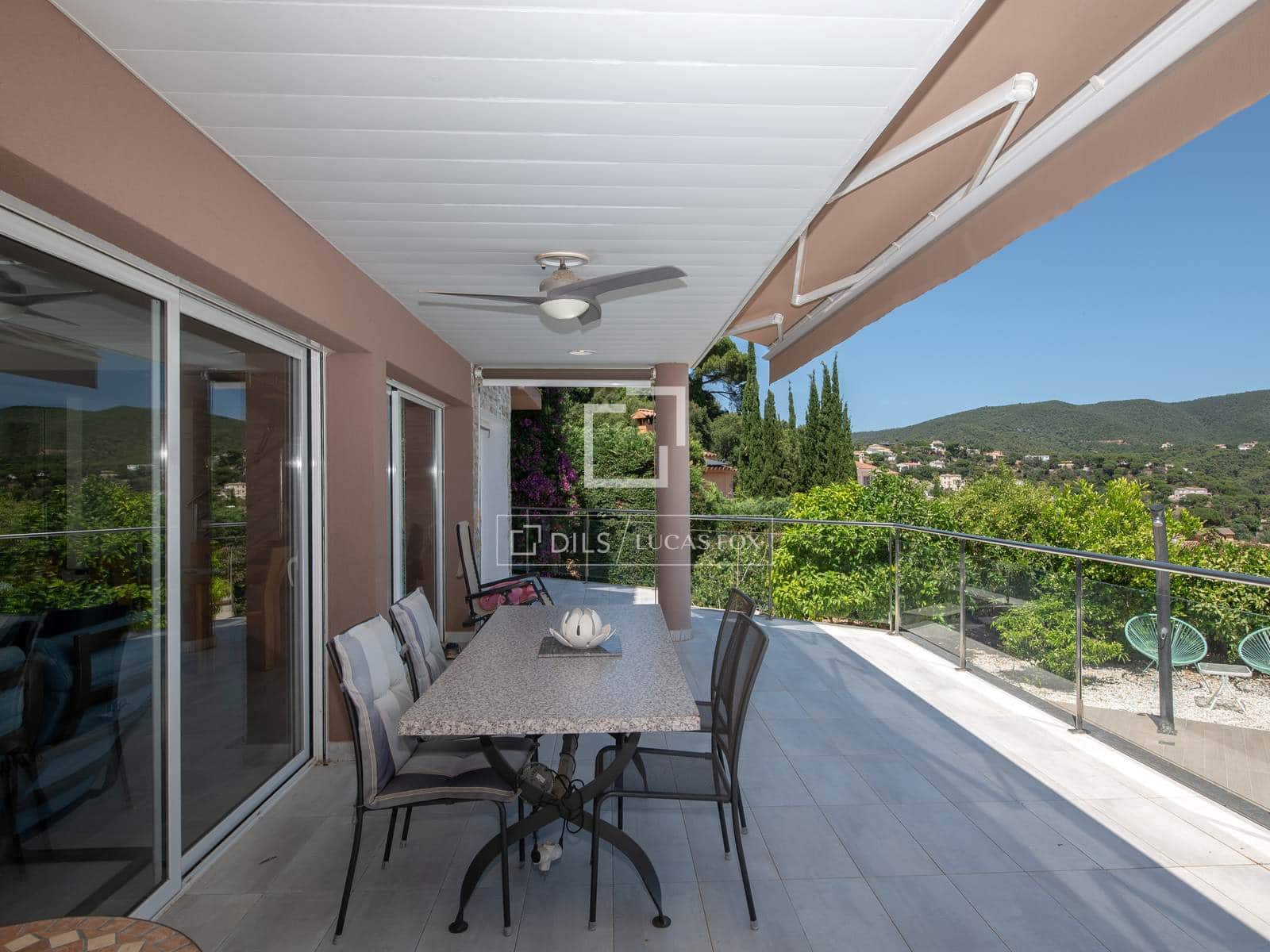 4 soverom Villa til salgs i Calonge i Sant Antoni med svømmebasseng garasje - € 890 000 (Ref: 9944835)