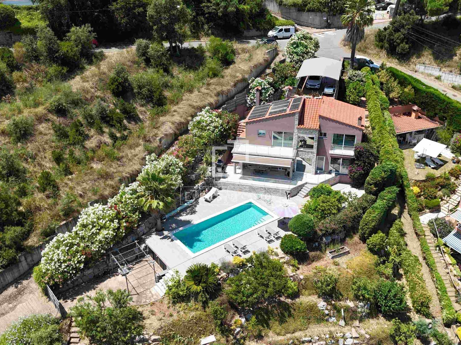 4 soverom Villa til salgs i Calonge i Sant Antoni med svømmebasseng garasje - € 890 000 (Ref: 9944835)