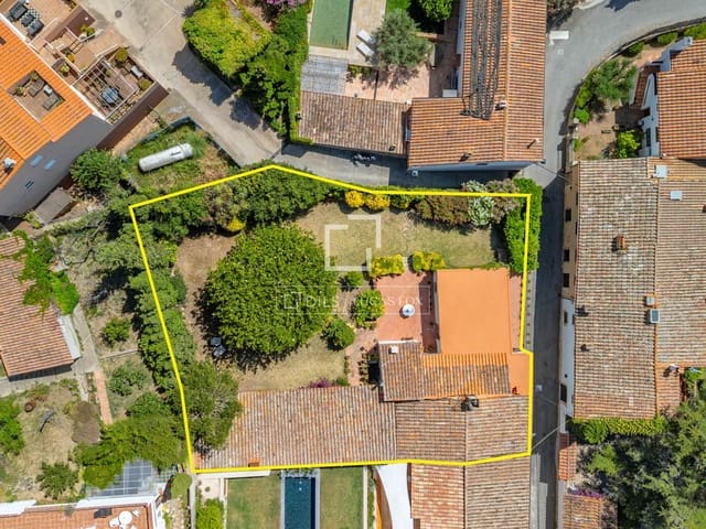 3 sypialnia Willa na sprzedaż w Begur z garażem - 1 350 000 € (Ref: 9944836)