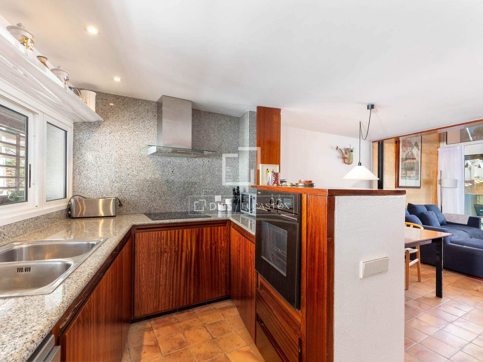 4 soverom Villa til salgs i Cadaques med garasje - € 1 095 000 (Ref: 9945992)