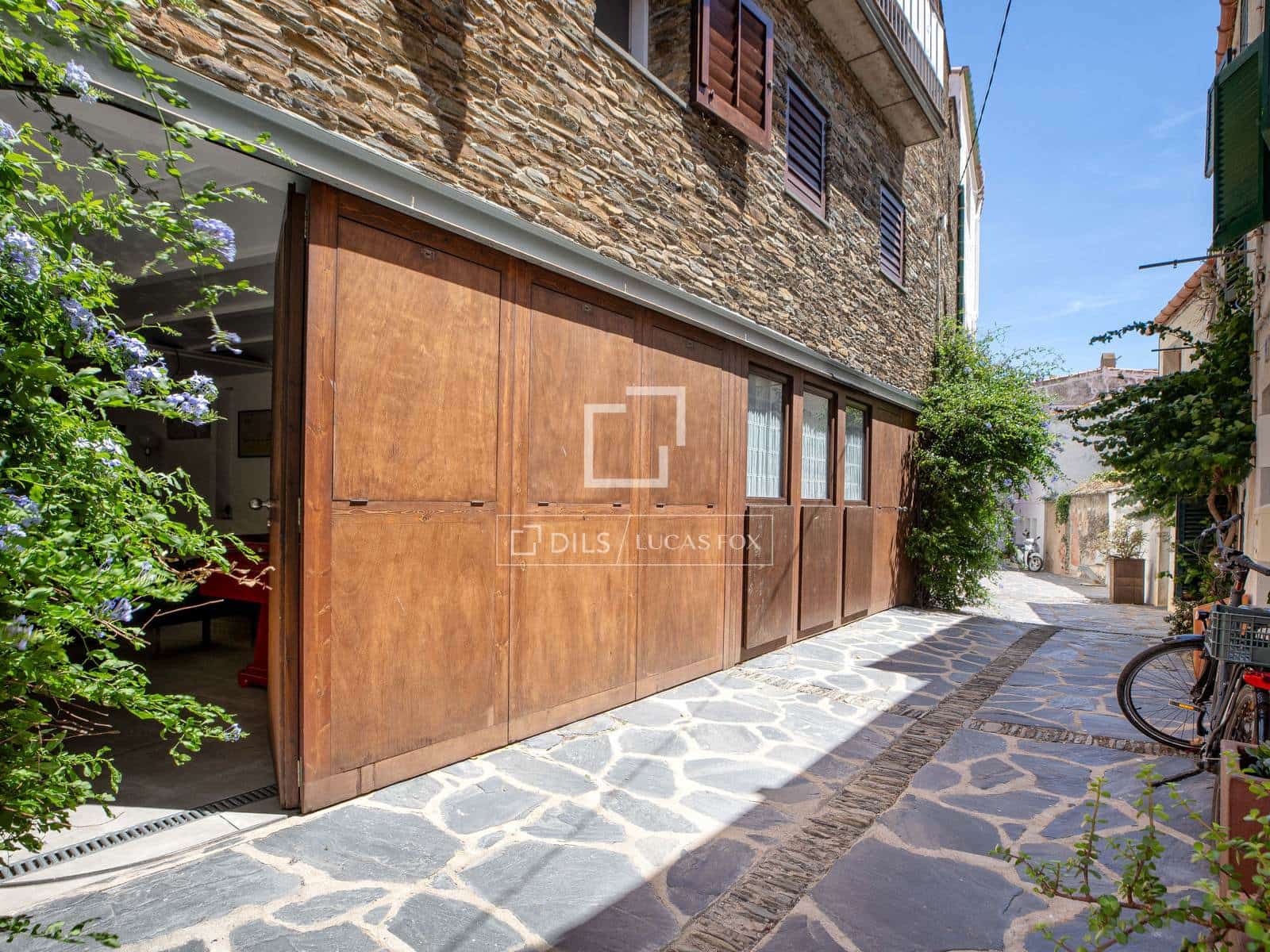 4 soverom Villa til salgs i Cadaques med garasje - € 1 095 000 (Ref: 9945992)