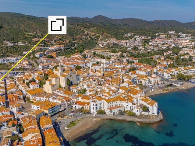 4 Zimmer Villa zu verkaufen in Cadaqués mit Garage - 1.095.000 € (Ref: 9945992)