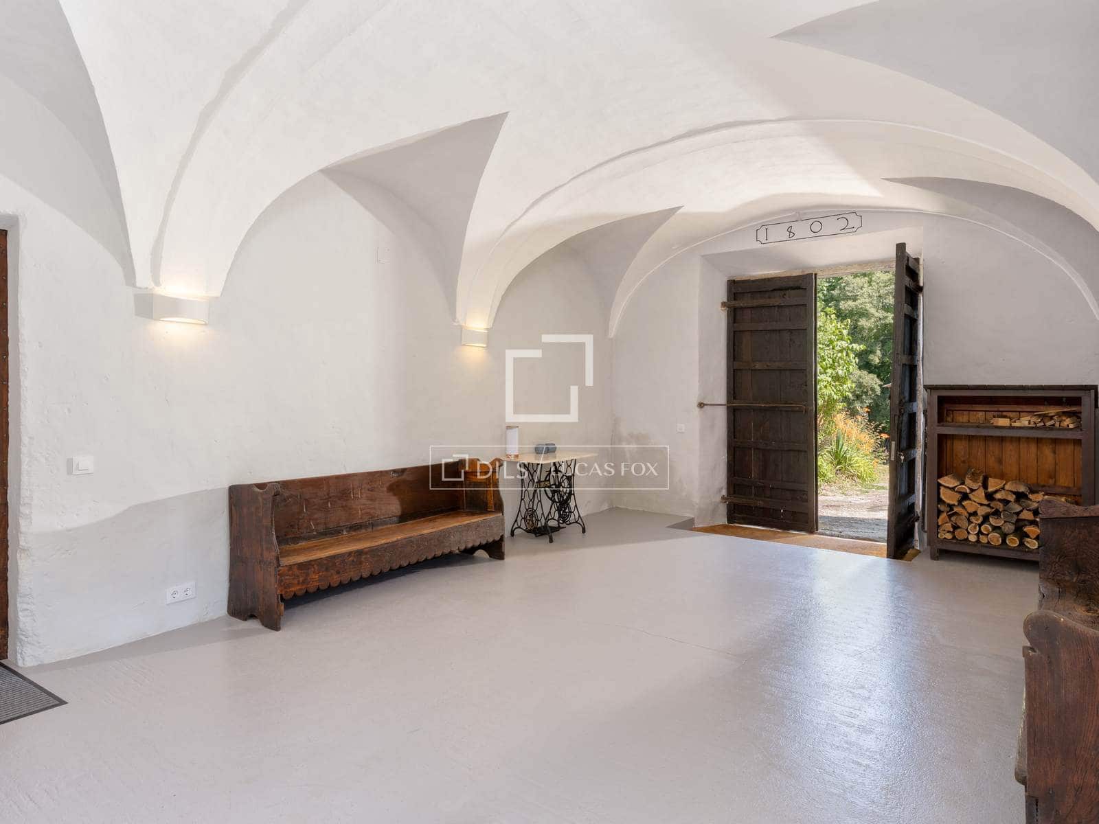 8 quarto Quinta/Casa Rural para venda em Olot com piscina garagem - 1 075 000 € (Ref: 9945993)