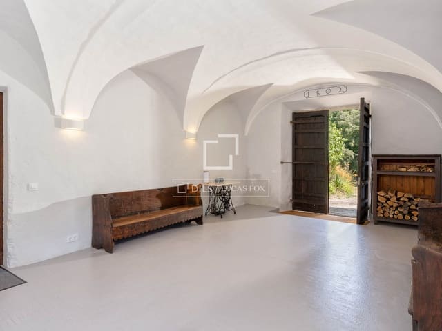 8 quarto Quinta/Casa Rural para venda em Olot com piscina garagem - 1 075 000 € (Ref: 9945993)