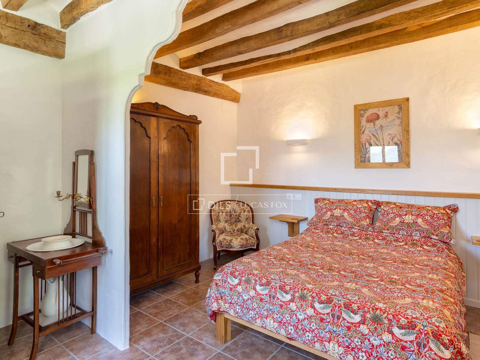 8 quarto Quinta/Casa Rural para venda em Olot com piscina garagem - 1 075 000 € (Ref: 9945993)