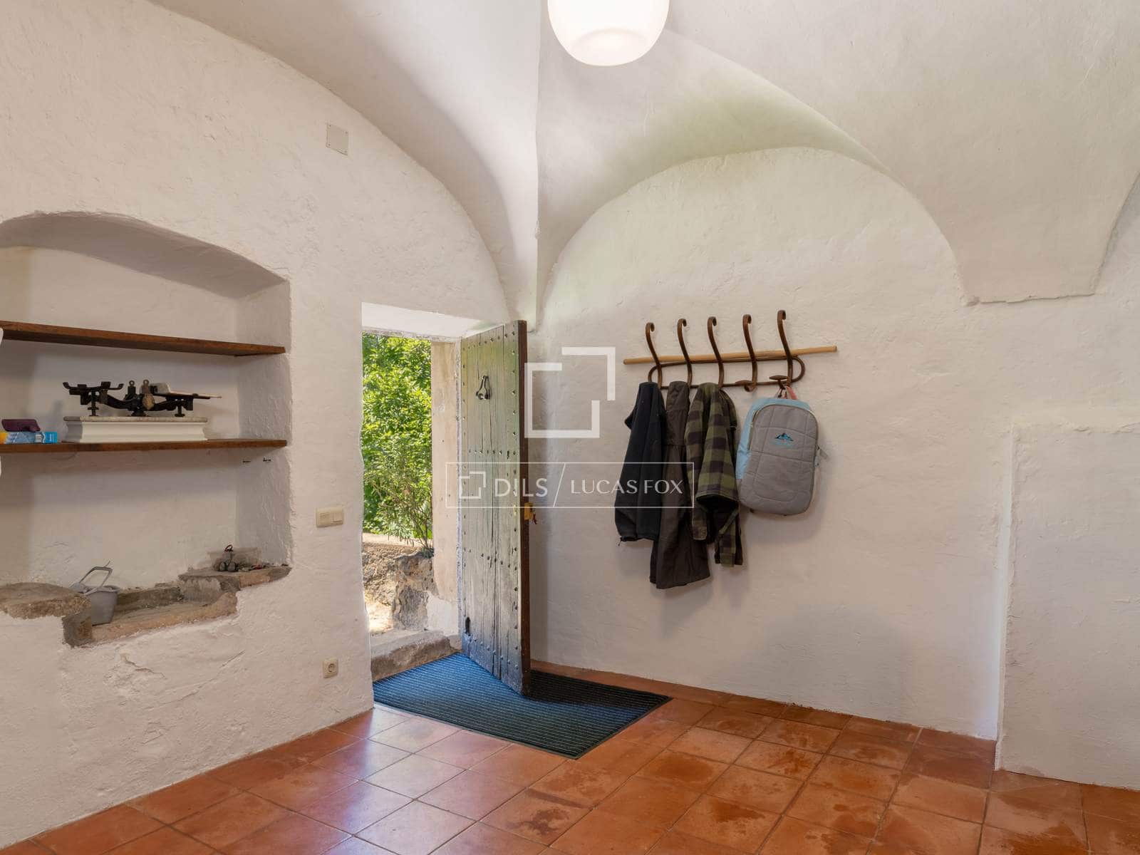 8 quarto Quinta/Casa Rural para venda em Olot com piscina garagem - 1 075 000 € (Ref: 9945993)