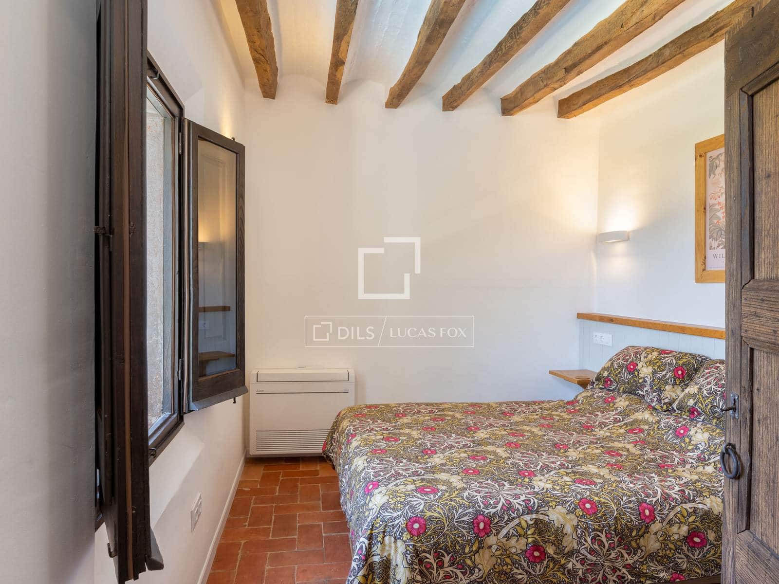 8 quarto Quinta/Casa Rural para venda em Olot com piscina garagem - 1 075 000 € (Ref: 9945993)