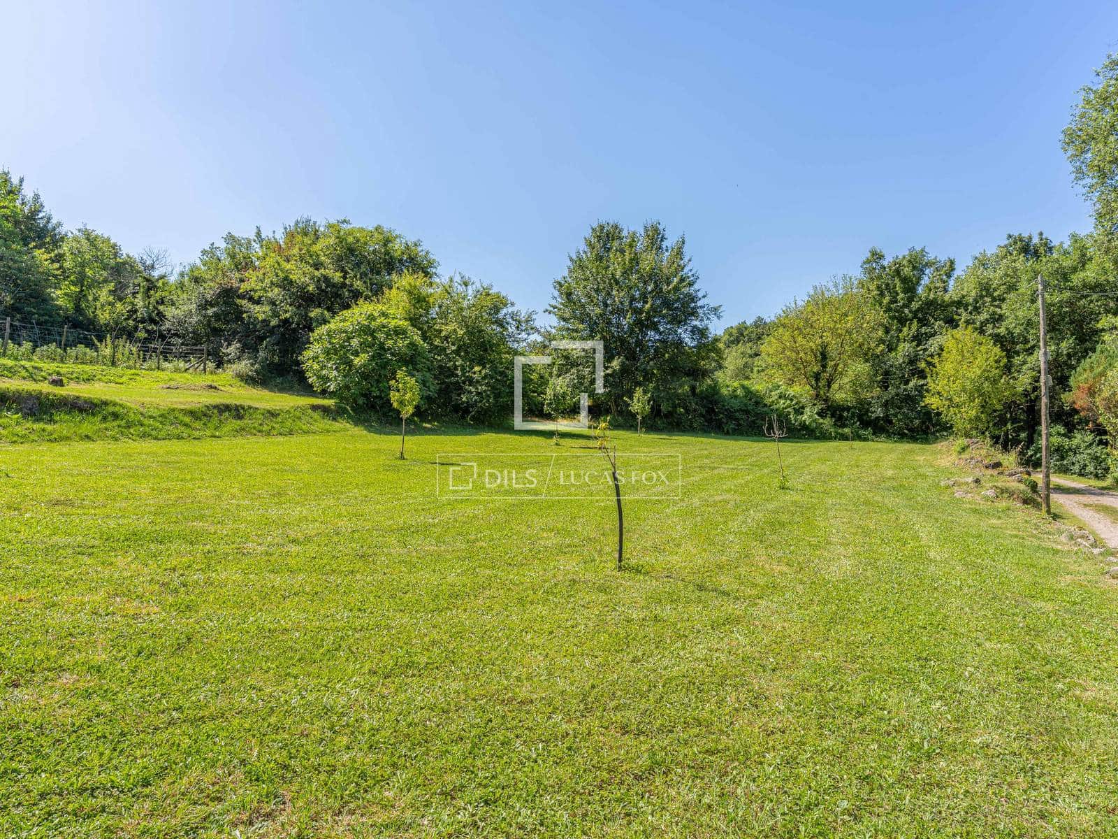 8 quarto Quinta/Casa Rural para venda em Olot com piscina garagem - 1 075 000 € (Ref: 9945993)