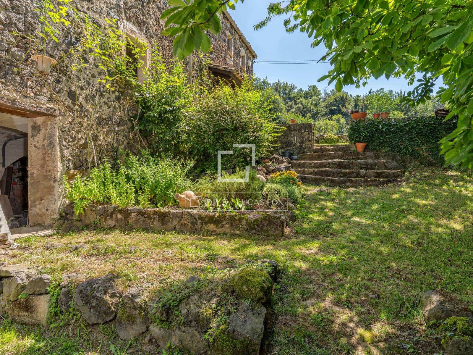 8 quarto Quinta/Casa Rural para venda em Olot com piscina garagem - 1 075 000 € (Ref: 9945993)