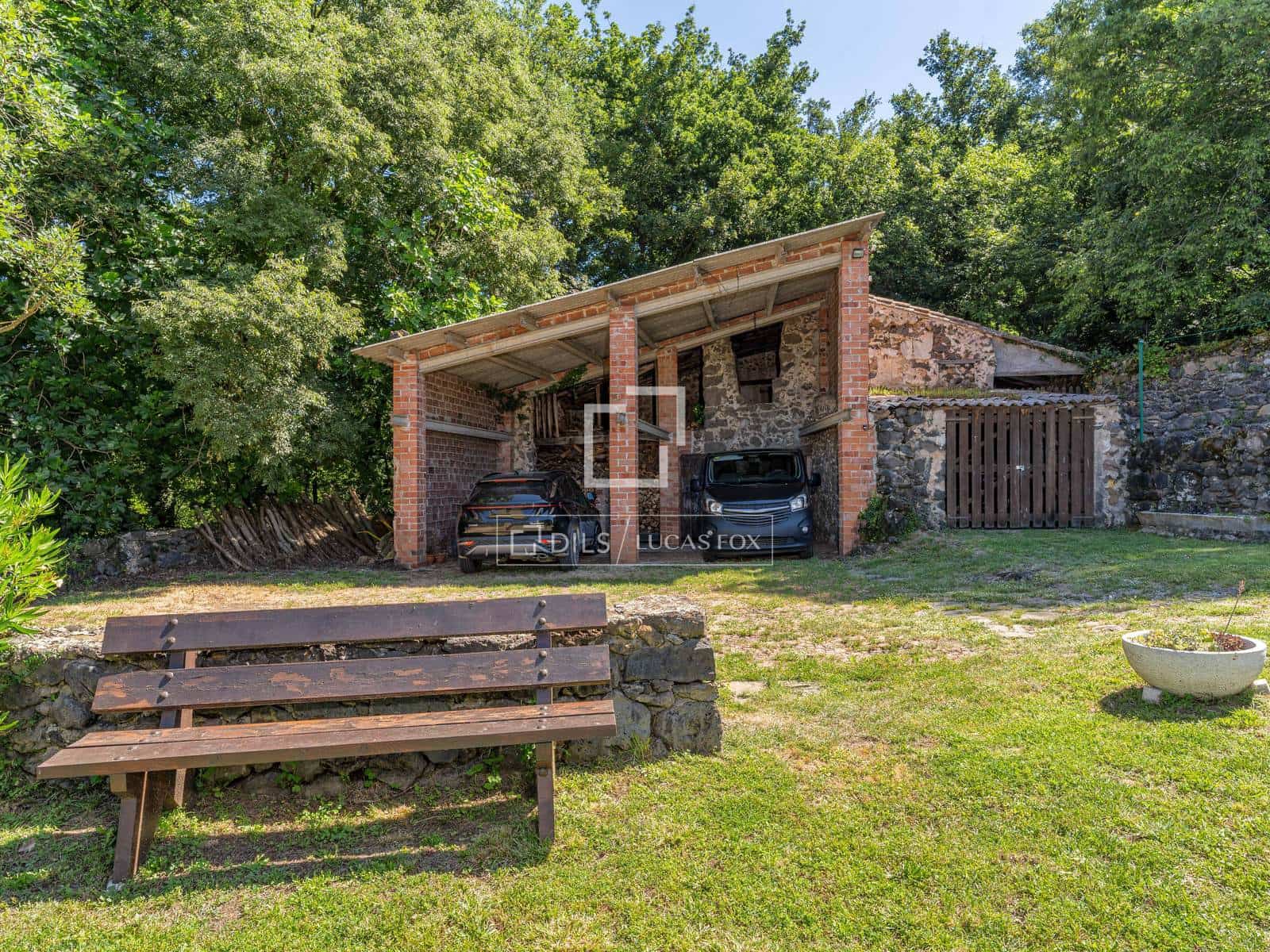 8 quarto Quinta/Casa Rural para venda em Olot com piscina garagem - 1 075 000 € (Ref: 9945993)