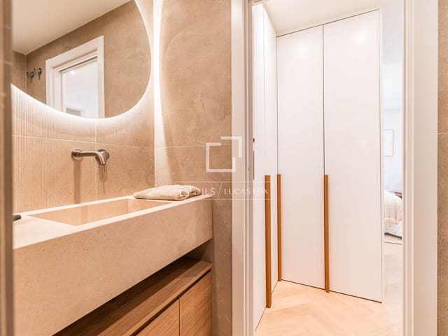 3 soverom Leilighet til salgs i Madrid by med garasje - € 986 000 (Ref: 9945995)