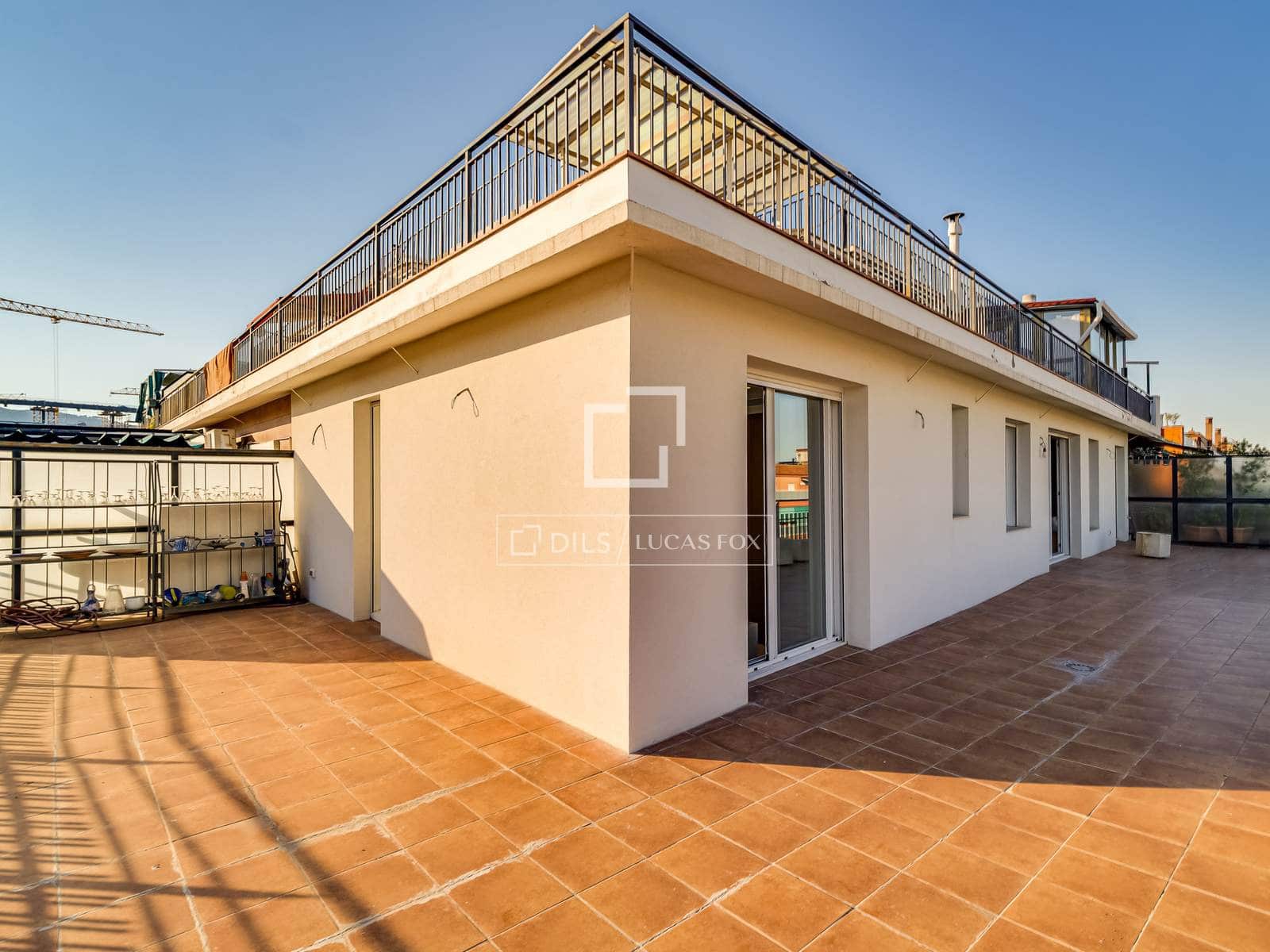 3 soveværelse Penthouse til salg i Barcelona by med garage - € 1.250.000 (Ref: 9946271)