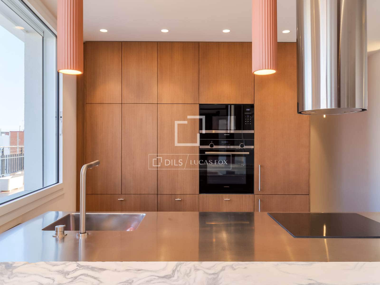 3 soveværelse Penthouse til salg i Barcelona by med garage - € 1.250.000 (Ref: 9946271)