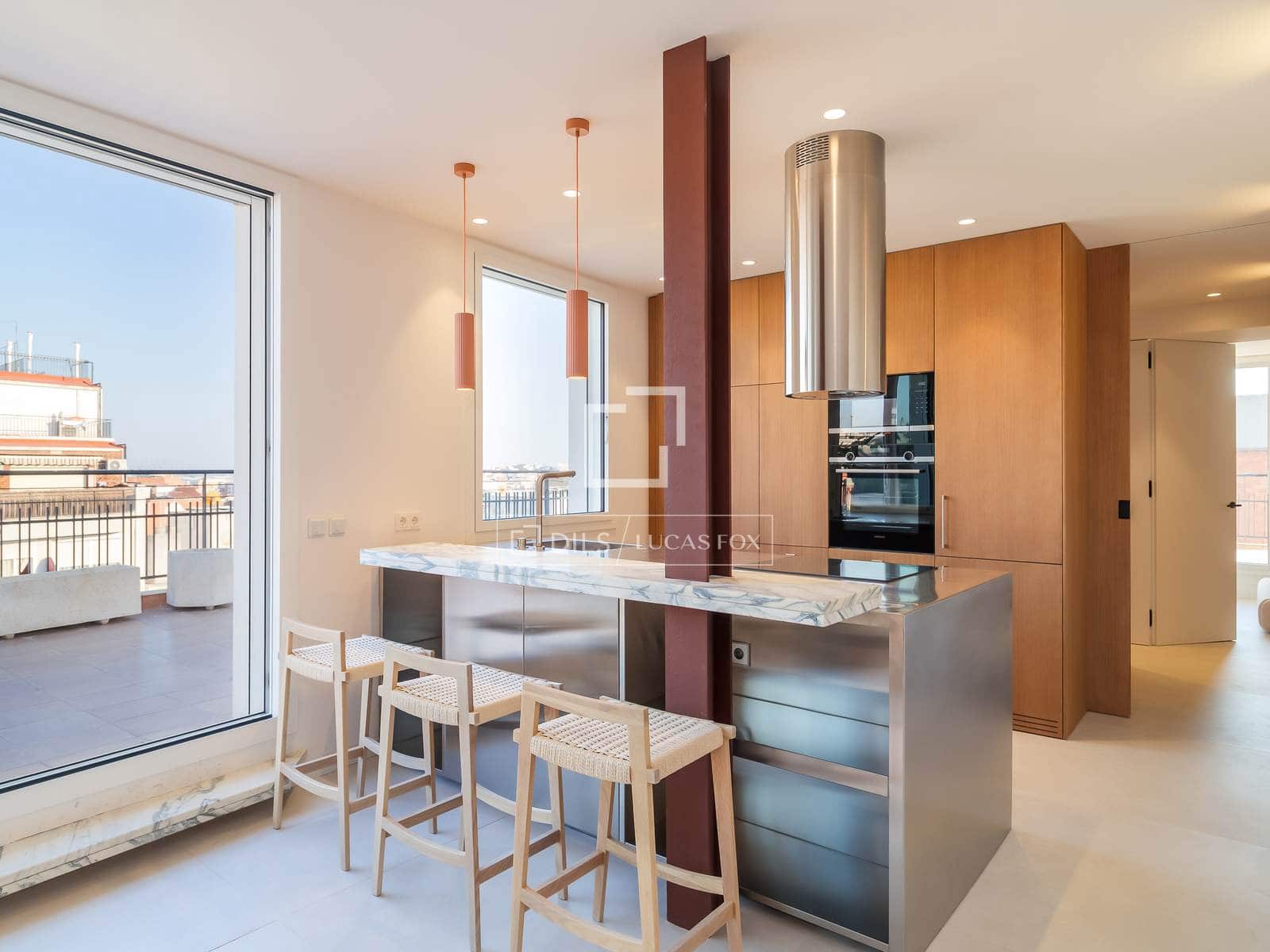 3 soveværelse Penthouse til salg i Barcelona by med garage - € 1.250.000 (Ref: 9946271)